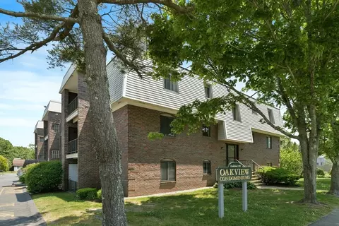 15 Oak Nck #24, Barnstable, MA 02601