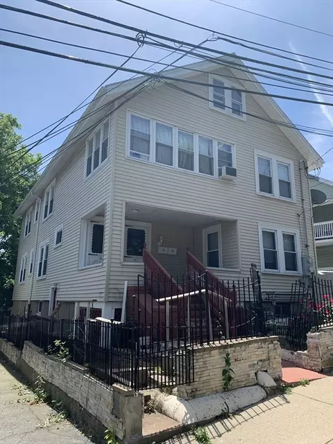 18-20 Sunnyside St, Hyde Park, MA 02136