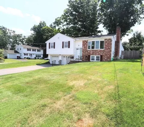 2 Skyline, Framingham, MA 01701