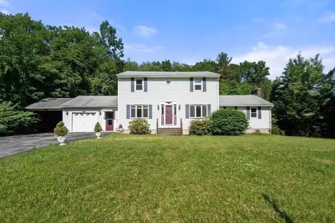 3 Suzanne Dr, Oxford, MA 01537
