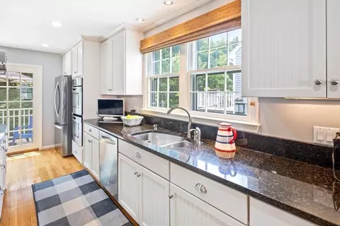 6 Adams Ct, Hingham, MA 02043 photo 5