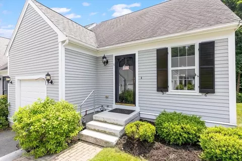6 Adams Ct, Hingham, MA 02043 photo 2
