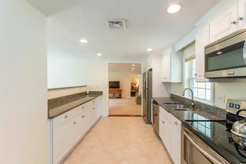 Kitchen - 18 Sandra Dr, Framingham, MA 01701 photo 3 of 4