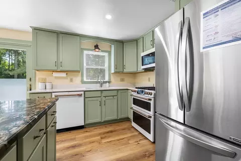 4 Woodville Way, Wareham, MA 02571 photo 4