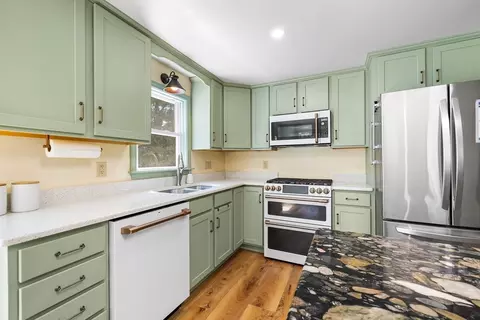 4 Woodville Way, Wareham, MA 02571 photo 5