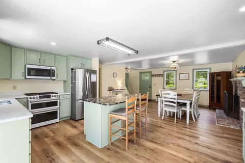 4 Woodville Way, Wareham, MA 02571 photo 3