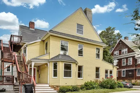 34 William St, Worcester, MA 01609