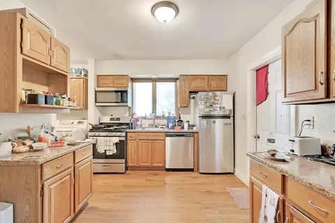 17 E Milton Rd, Brookline, MA 02445 photo 8