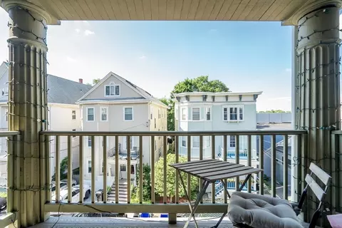 17 E Milton Rd, Brookline, MA 02445 photo 6