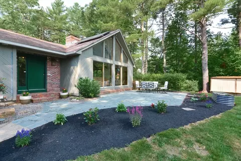 135 Beach St, Wrentham, MA 02093