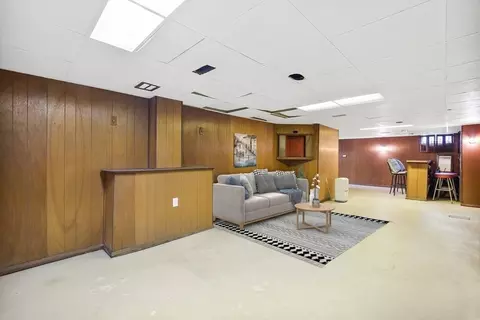 Living - 119 Feltham Rd, Springfield, MA 01118 photo 4 of 4