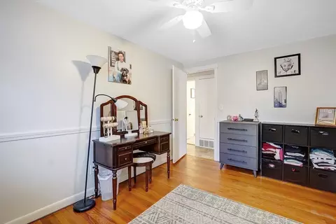 Bedroom - 119 Feltham Rd, Springfield, MA 01118 photo 6 of 6