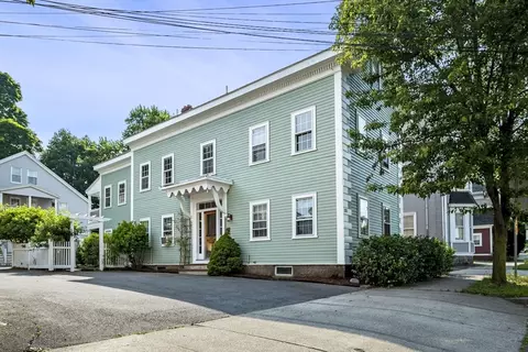 135 North St, Salem, MA 01970