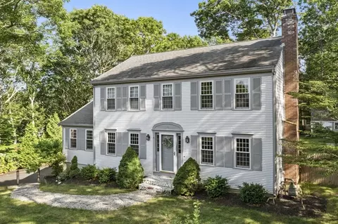 6 Elijahs Hollow Rd, Sandwich, MA 02563