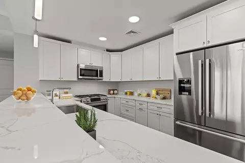131 Eliot St #101, Milton, MA 02186