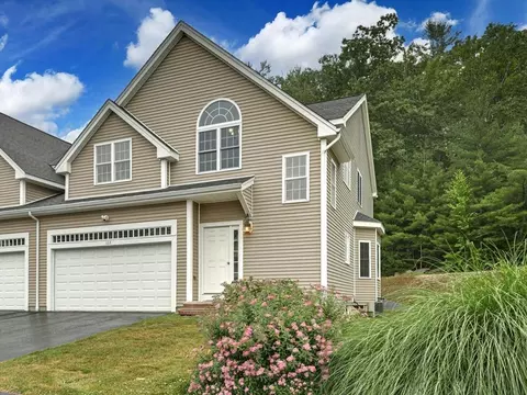 122 Afra Dr #122, West Boylston, MA 01583