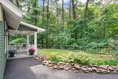 Exterior - 2 Opal St, Springfield, MA 01108 photo 7 of 10
