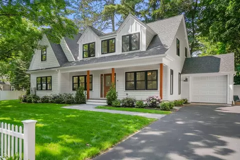 61 Beechwood Rd, Wellesley, MA 02482