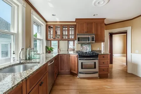 25 Elm St #3, Gloucester, MA 01930 photo 11
