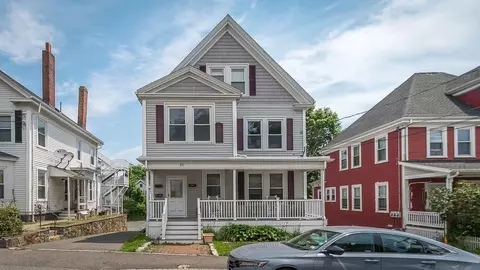 25 Elm St #3, Gloucester, MA 01930 photo 3