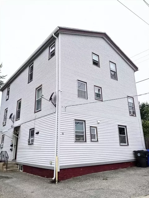 58 Perry St, Central Falls, RI 02863