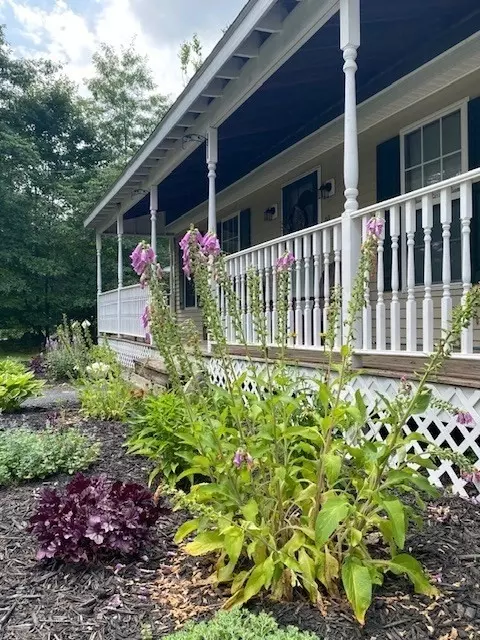 Exterior - 39 Eagleville Rd, Orange, MA 01364 photo 4 of 10