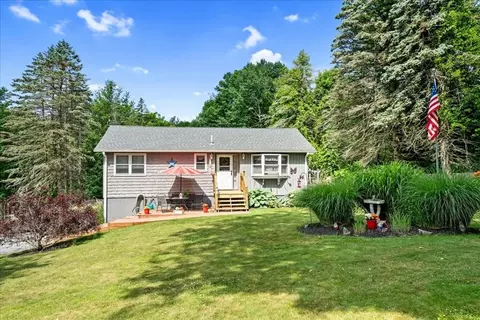 14 Dresser Hill Rd, Charlton, MA 01507