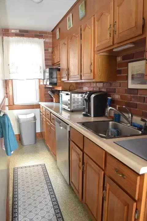 2 Short St, Worcester, MA 01604 photo 21