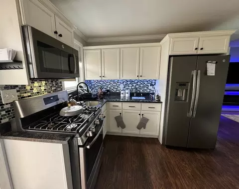 46-48 Everett St, Lawrence, MA 01843 photo 4