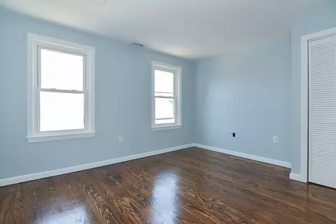 Bedroom - 517 Palmer St, Fall River, MA 02721 photo 8 of 14