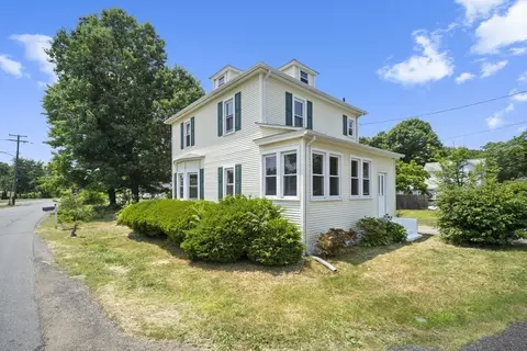 7 Agnoli Pl, Feeding Hills, MA 01030