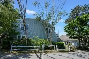 Exterior - 733 W Main St #C, Hyannis, MA 02601 photo 5 of 6