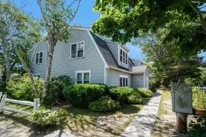 Other - 733 W Main St #C, Hyannis, MA 02601 photo 9 of 12
