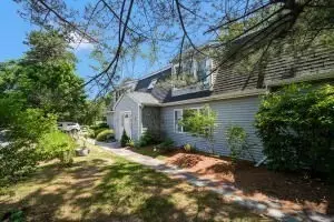 Other - 733 W Main St #C, Hyannis, MA 02601 photo 10 of 12