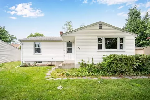 Exterior - 152 Silvin Rd, Chicopee, MA 01013 photo 2 of 9