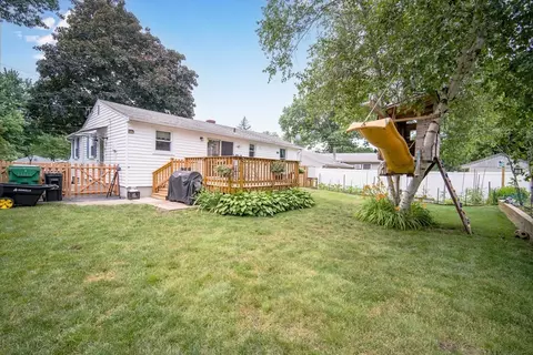 Exterior - 152 Silvin Rd, Chicopee, MA 01013 photo 5 of 9