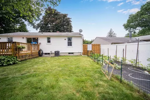 Exterior - 152 Silvin Rd, Chicopee, MA 01013 photo 7 of 9