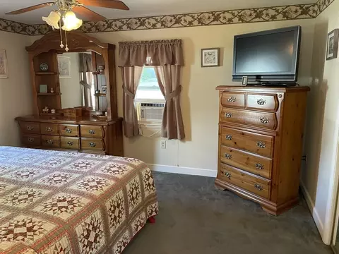 41 Bay State Rd, Peabody, MA 01960 | 37 Photos - Movoto
