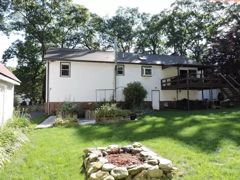 Exterior - 92 Lower Gore Rd, Webster, MA 01570 photo 6 of 9