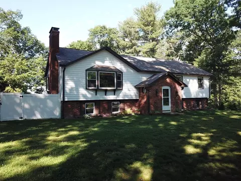 Exterior - 92 Lower Gore Rd, Webster, MA 01570 photo 2 of 9