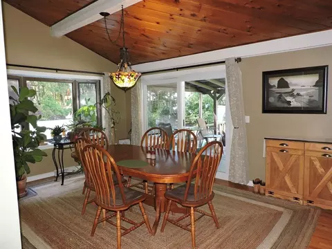 Dining - 92 Lower Gore Rd, Webster, MA 01570 photo 1 of 3