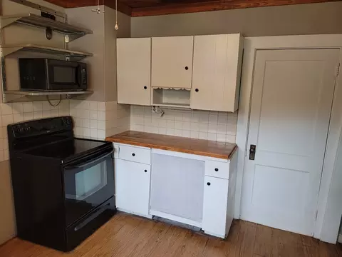 Kitchen - 306 High St, Randolph, MA 02368 photo 3 of 5