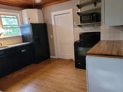 Kitchen - 306 High St, Randolph, MA 02368 photo 2 of 5