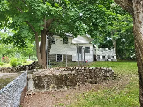 Exterior - 306 High St, Randolph, MA 02368 photo 4 of 7