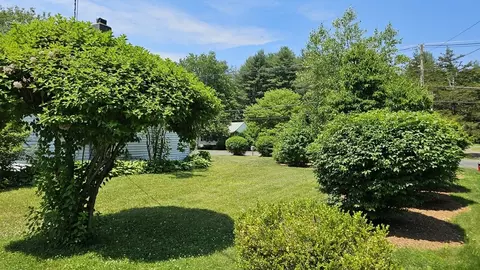 298 Ryan Rd, Northampton, MA 01062 photo 5