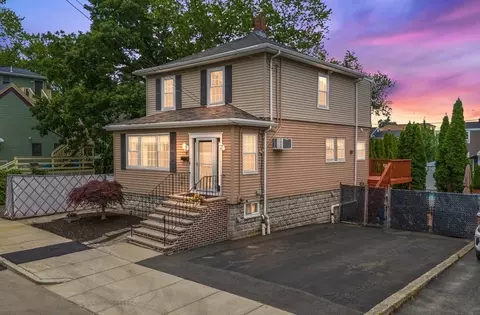 41 Hall St, Revere, MA 02151