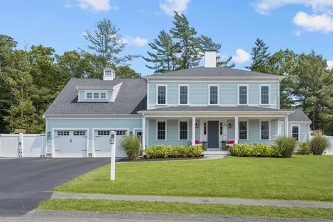 82 Stone Gate Dr, Plymouth, MA 02360