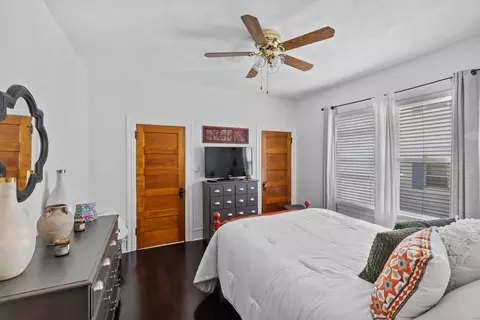 Bedroom - 282 Orange St, Fall River, MA 02720 photo 1 of 6