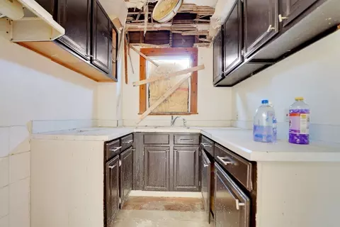 66 Lyon St, Fall River, MA 02721 photo 11