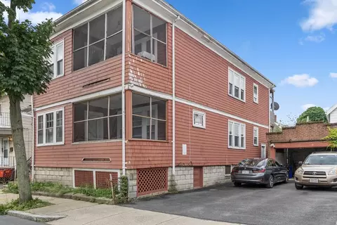 30-32 Wolcott St, Malden, MA 02148
